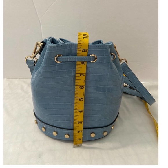 Blue Bucket purse with gold - Picture 3 of 6